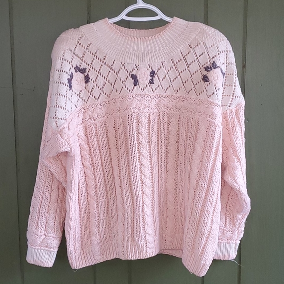 Chaus peach vtg sweater